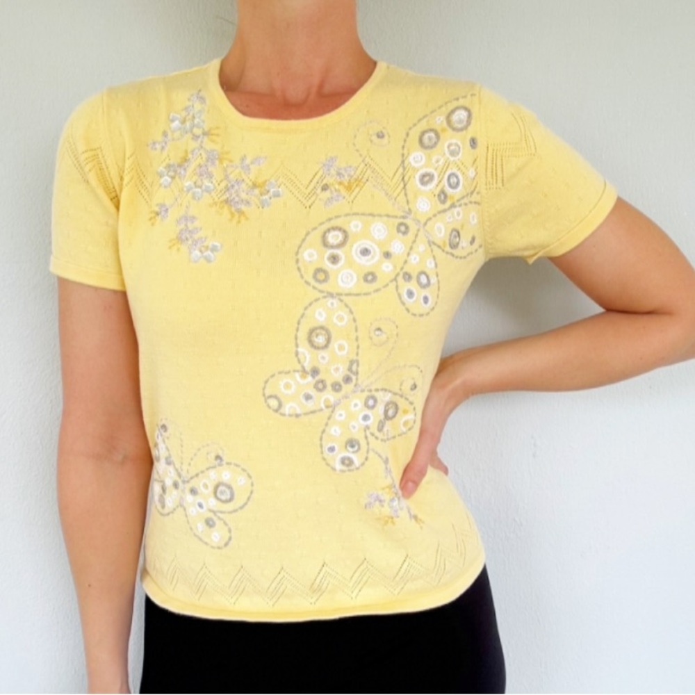 Alfred Dunner Petite yellow beaded butterfly short sleeve sweater top medium